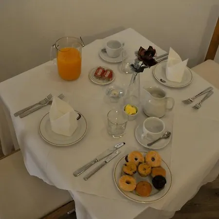 Gæstehus Sunstone Boutique Buġibba