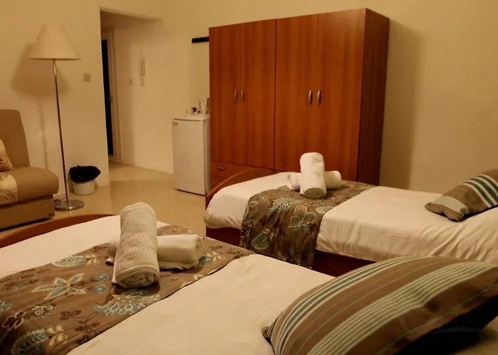 Pensiune Sunstone Boutique Buġibba